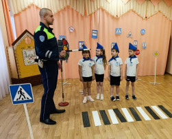 Один день с инспектором дорожно-транспортной службы Один день с инспектором дорожно-транспортной службы.